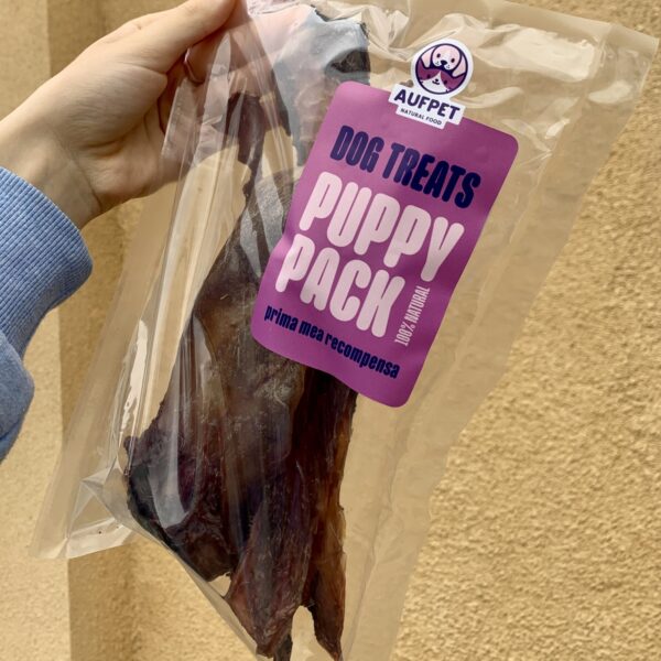 Puppy pack Câinele tău e super energic?Roade și distruge tot ce găsește prin casă?Îi cresc dinții și îl rod gingiile?Ai pachetul ideal de gustări pentru cățelușul tău în perioada de creștere și explorare care te va salva.Fiecare pachet conține 5 snackuri de ronțăit.&nbsp;